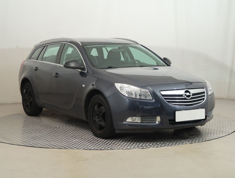 Opel Insignia - 2011