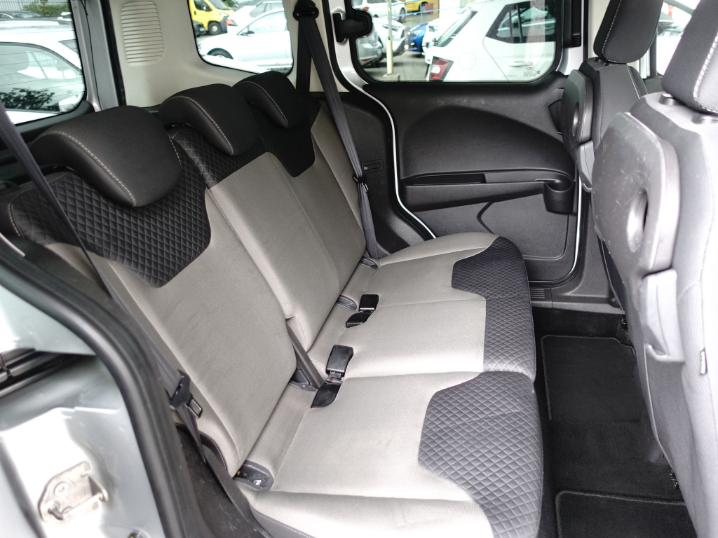 Ford Tourneo Courier