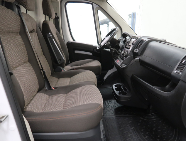 Peugeot Boxer 2021