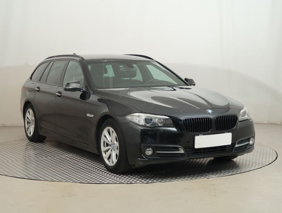BMW 5 - 2015