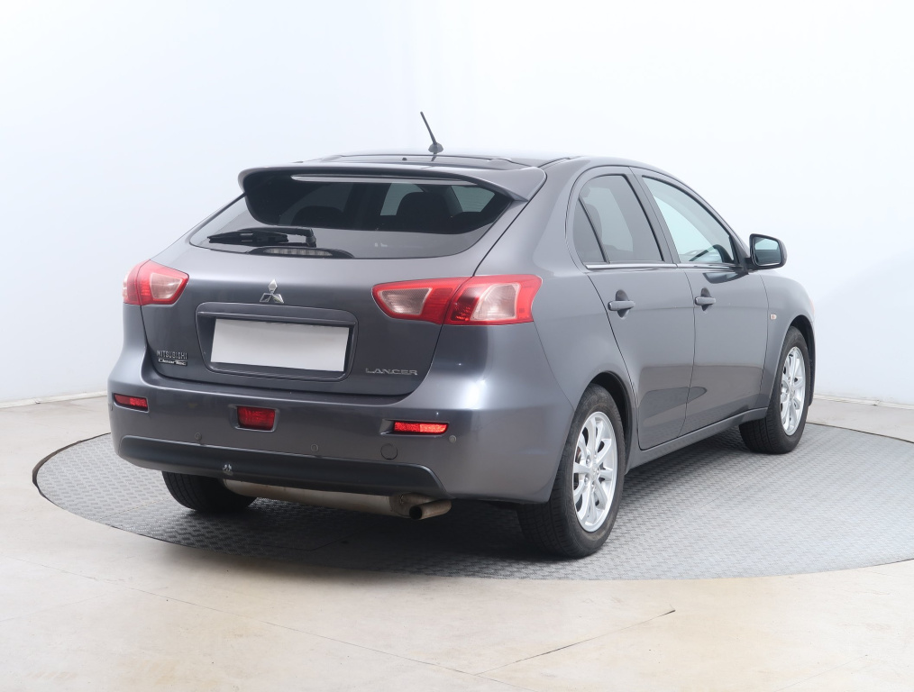 Mitsubishi Lancer