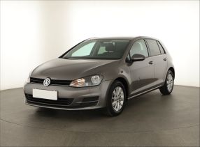 Volkswagen Golf - 2016