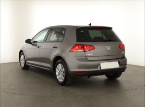 Volkswagen Golf - 2016