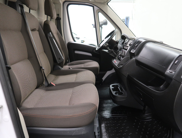 Peugeot Boxer 2021