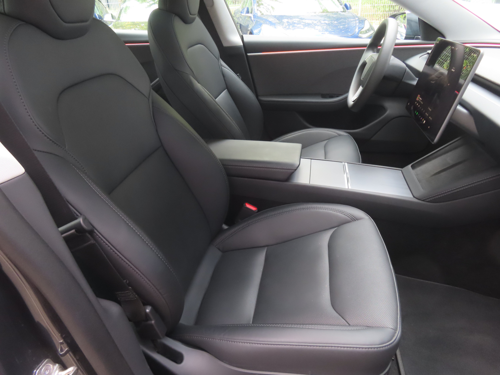 Tesla Model 3 - 2024