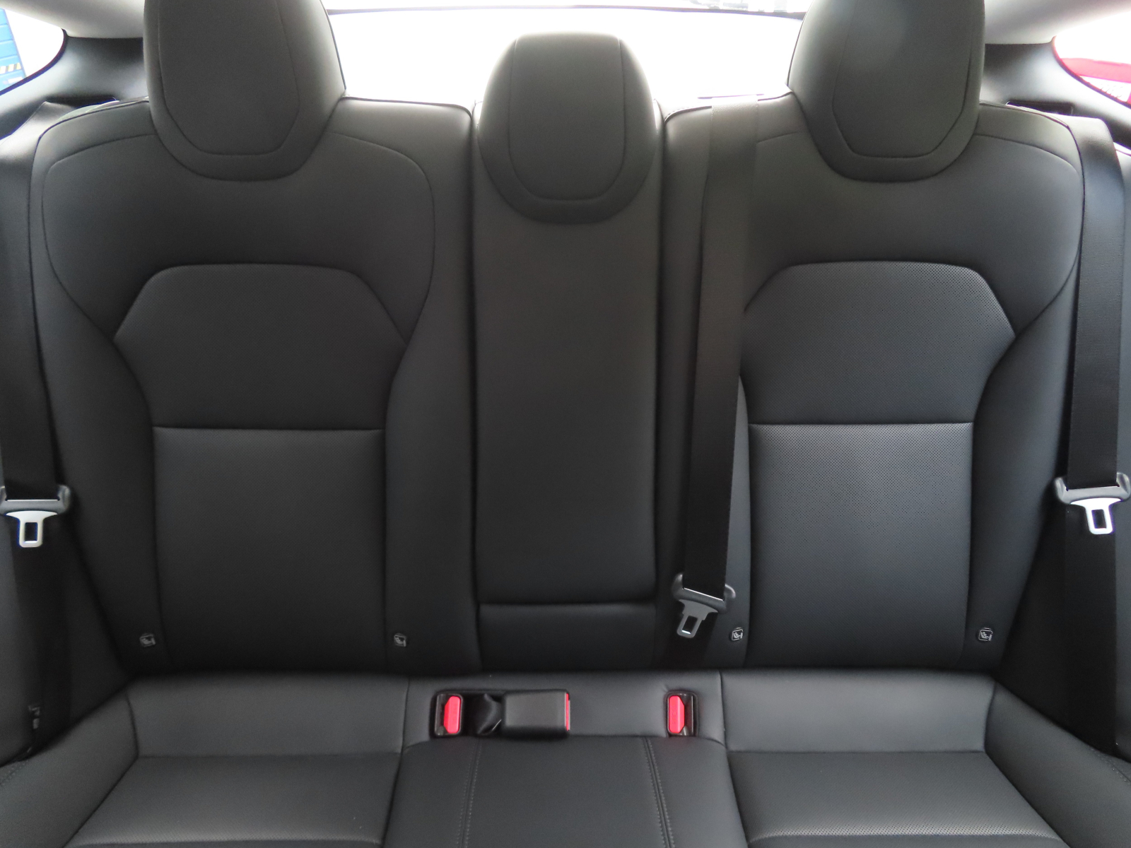 Tesla Model 3 - 2024
