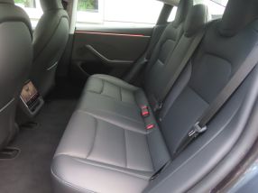 Tesla Model 3 - 2024