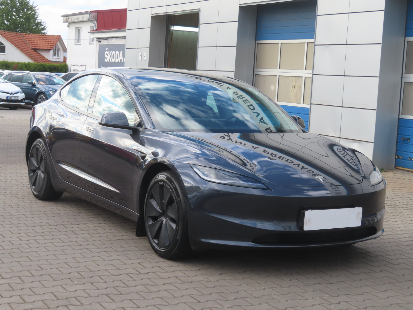 Tesla Model 3 - 2024