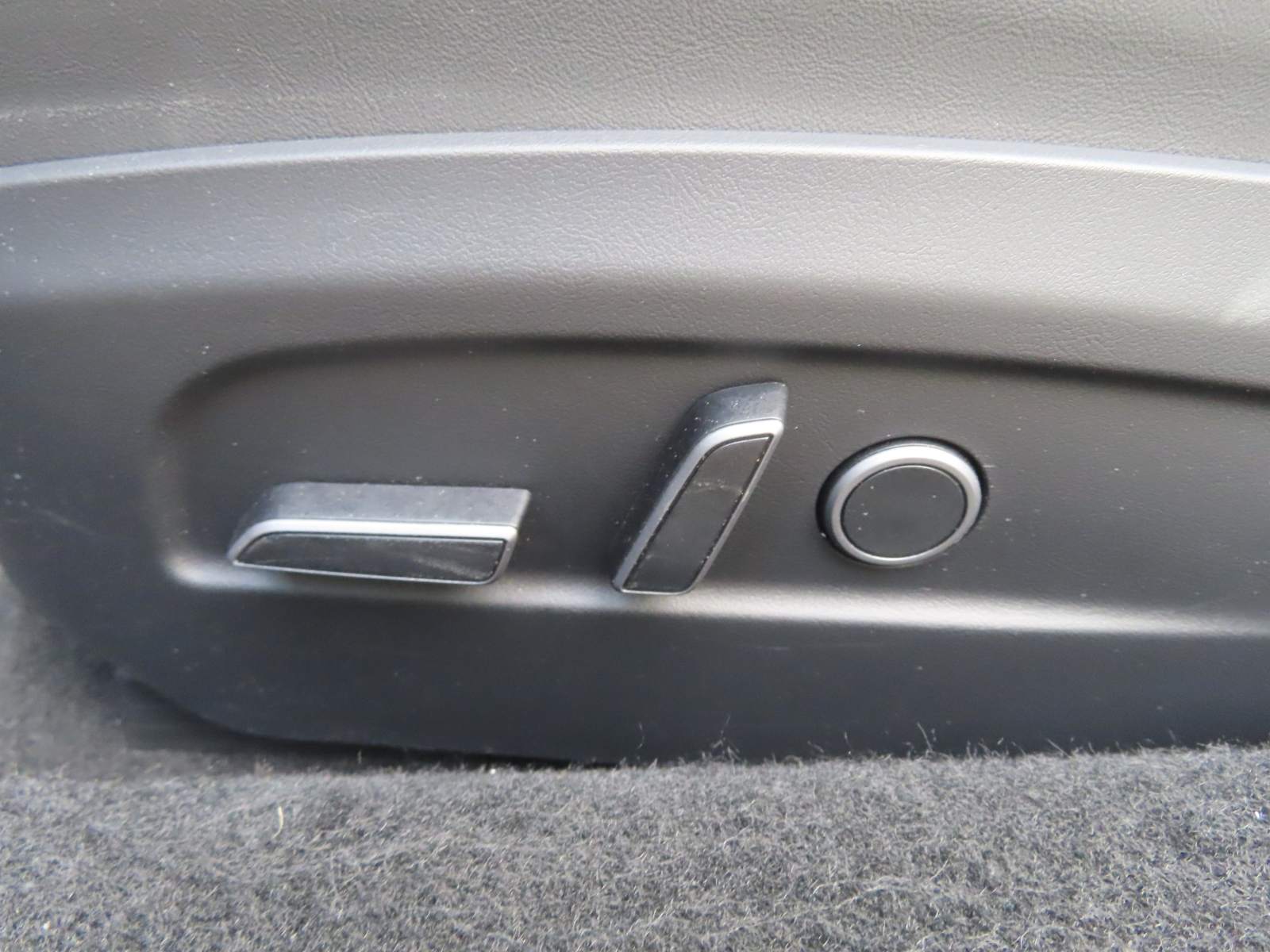 Tesla Model 3 - 2024