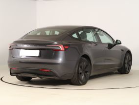 Tesla Model 3 - 2024