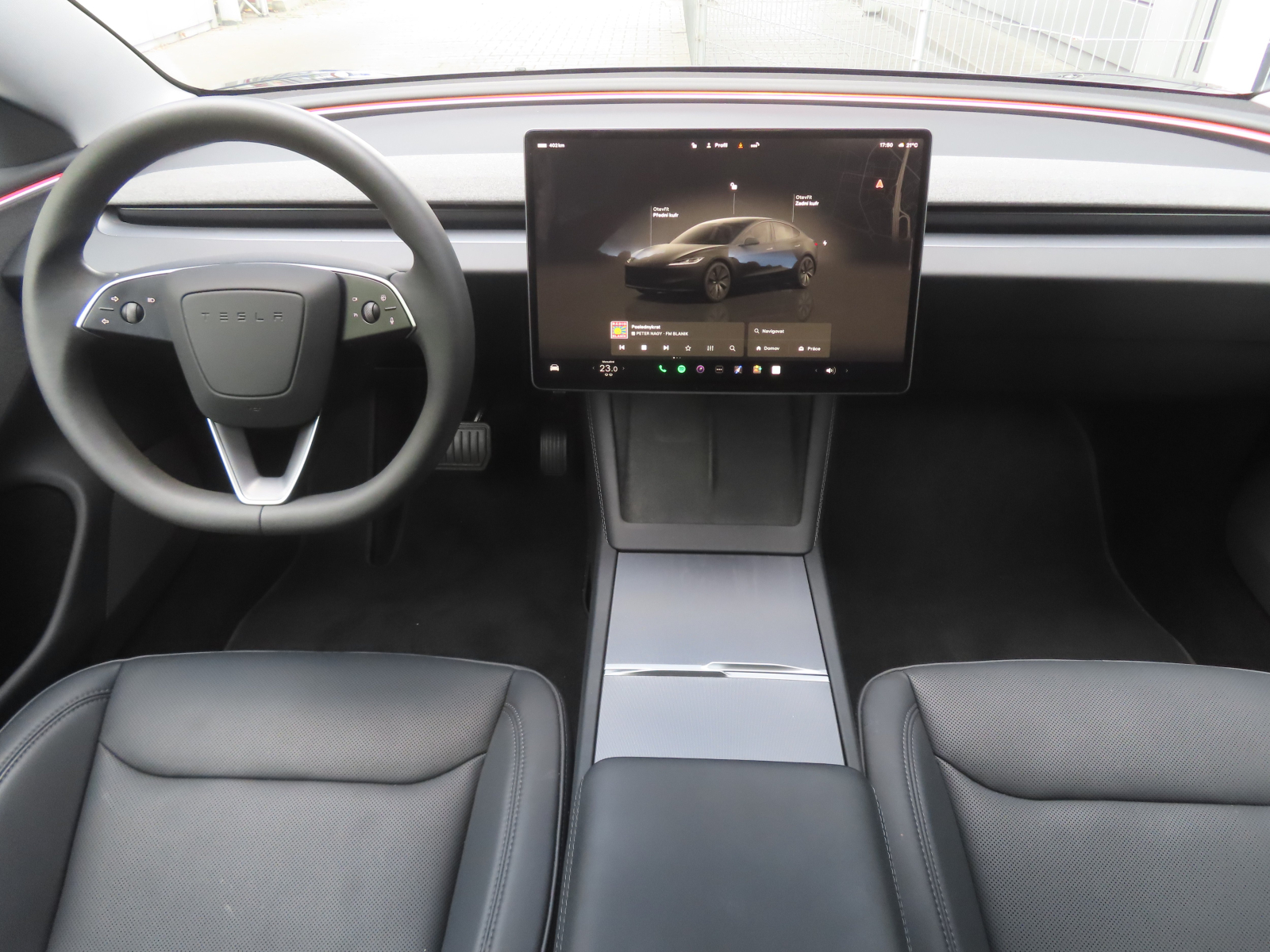 Tesla Model 3 - 2024
