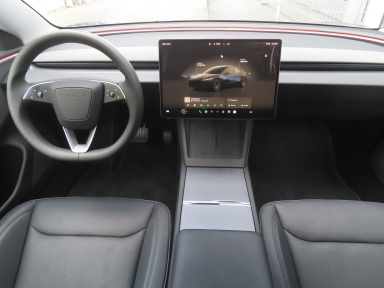 Tesla Model 3 - 2024