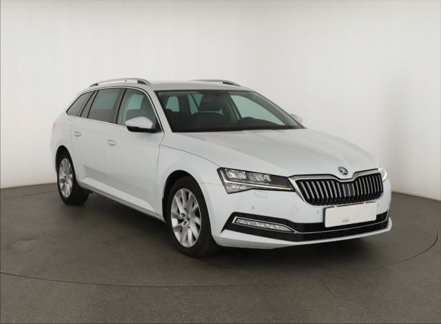 Škoda Superb 2022