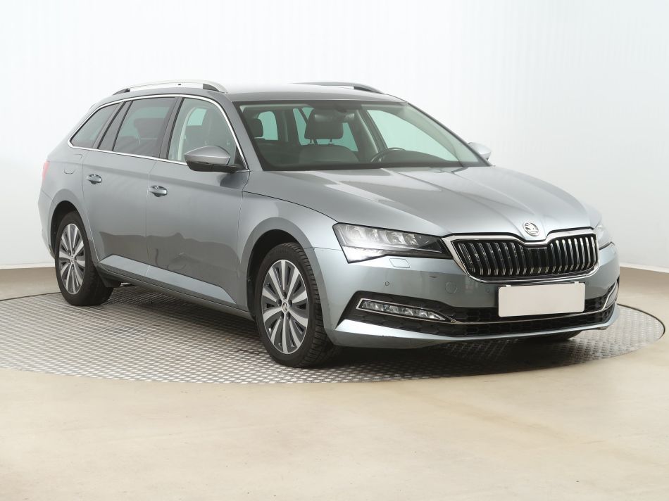 Skoda Superb - 2021