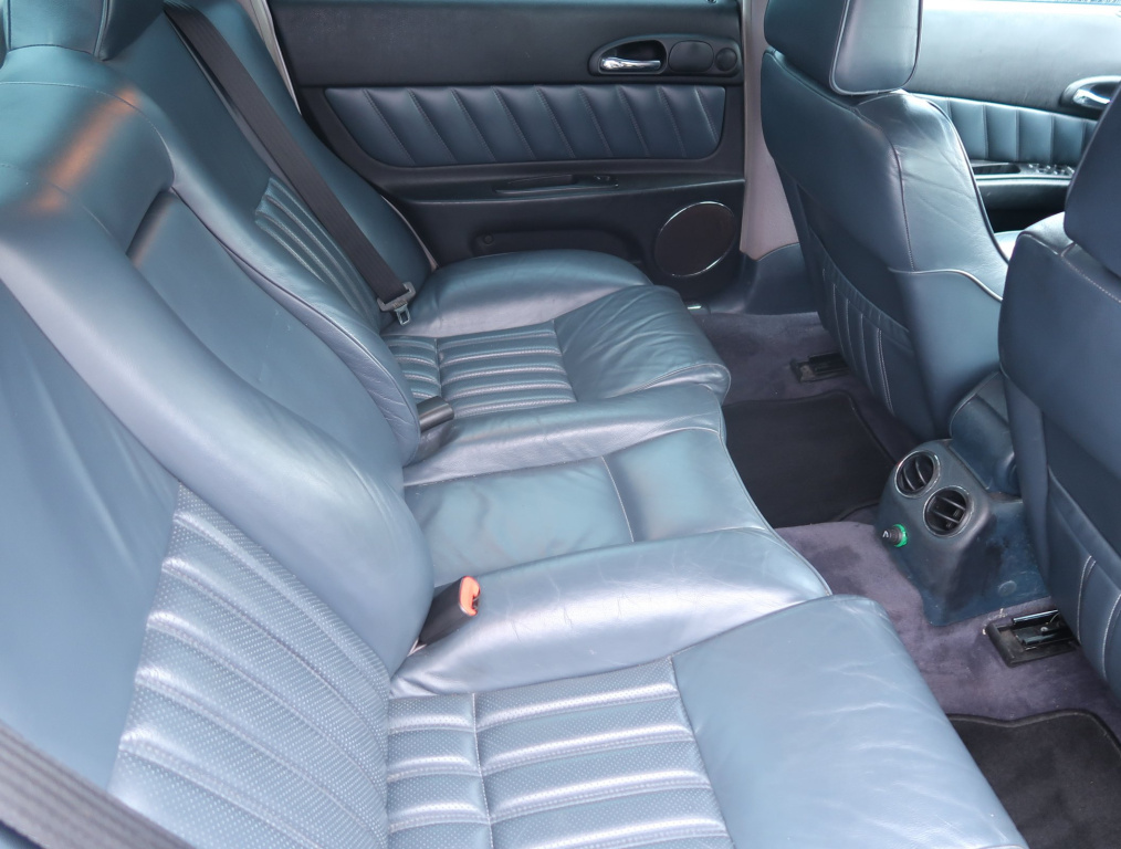 Alfa Romeo 166