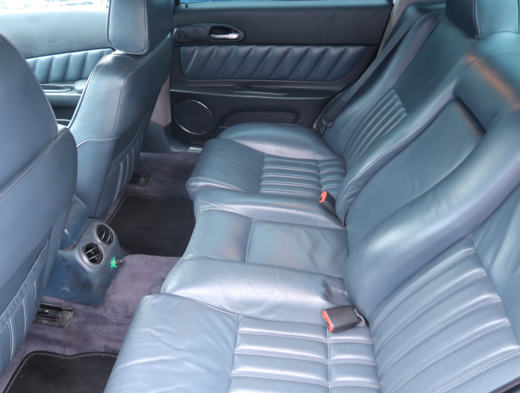Alfa Romeo 166