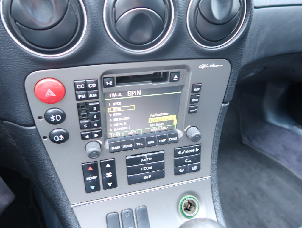 Alfa Romeo 166