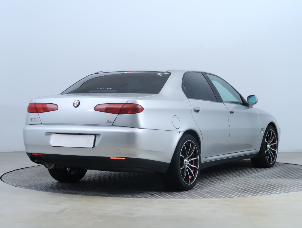 Alfa Romeo 166