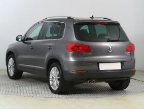 Volkswagen Tiguan - 2013