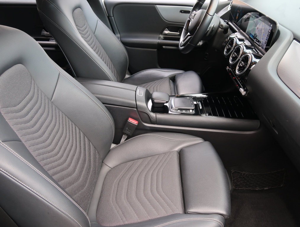 Mercedes-Benz B
