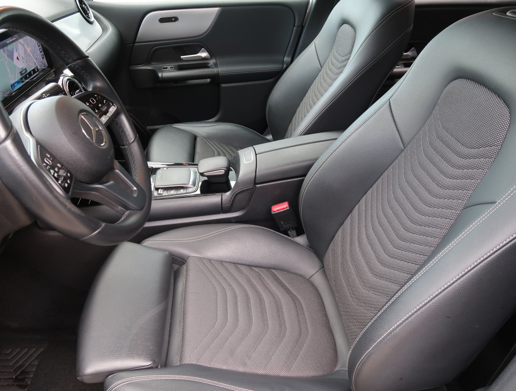 Mercedes-Benz B