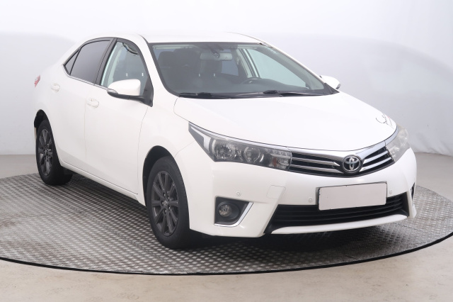 Toyota Corolla 2015