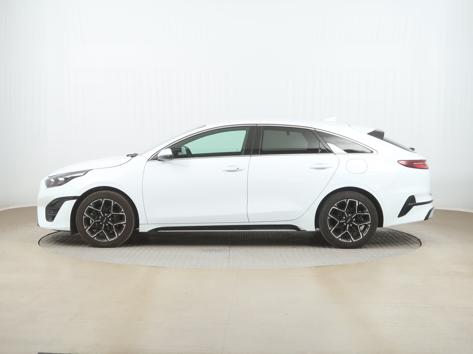 Kia ProCeed - 2024
