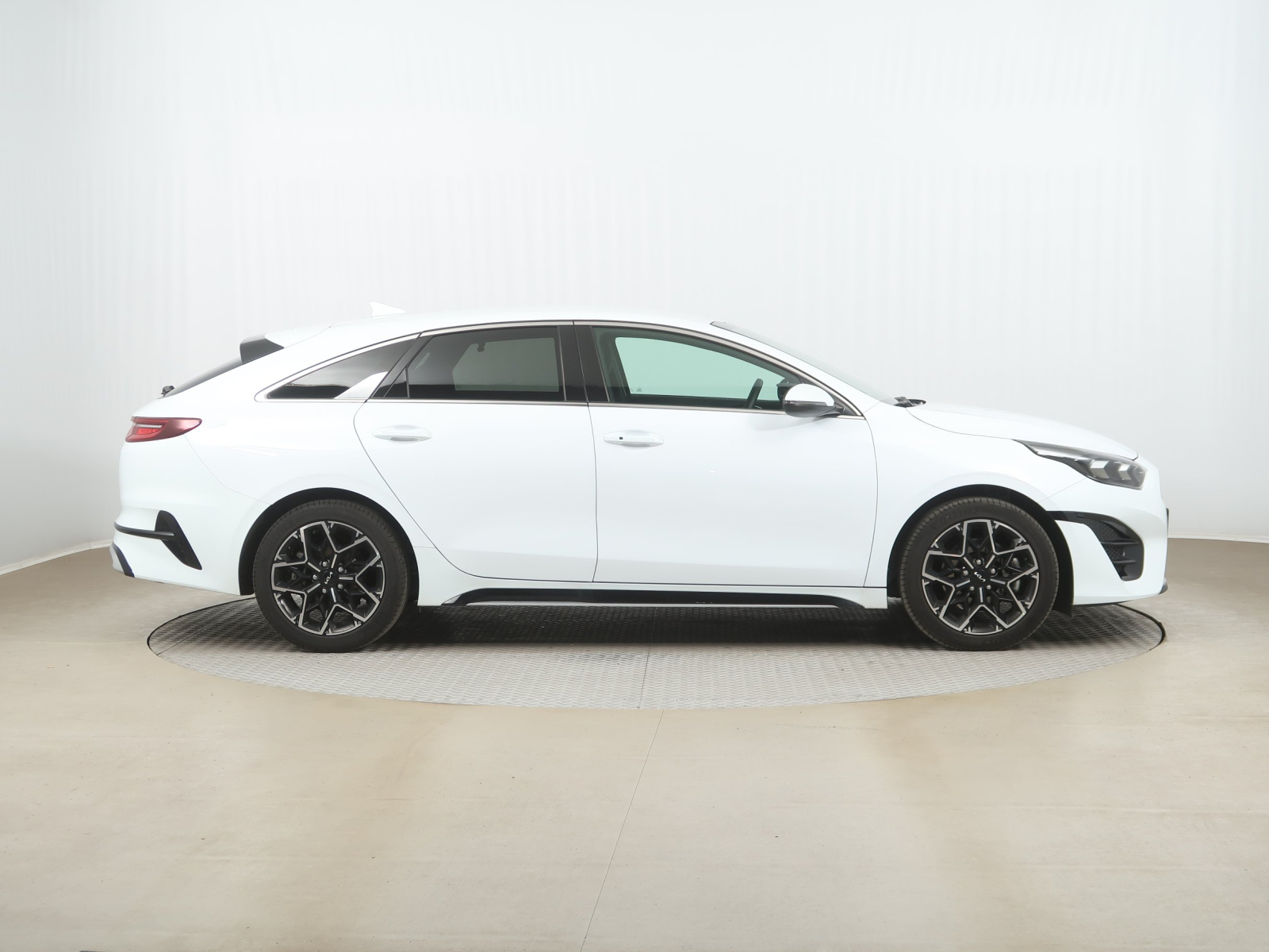 Kia ProCeed - 2024