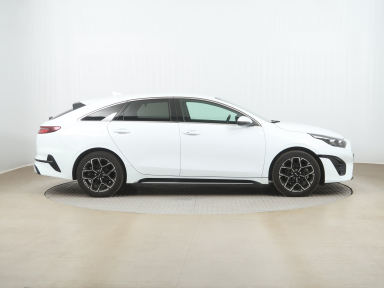 Kia ProCeed - 2024