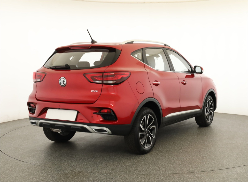 MG ZS SUV