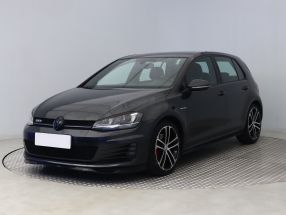 Volkswagen Golf - 2014