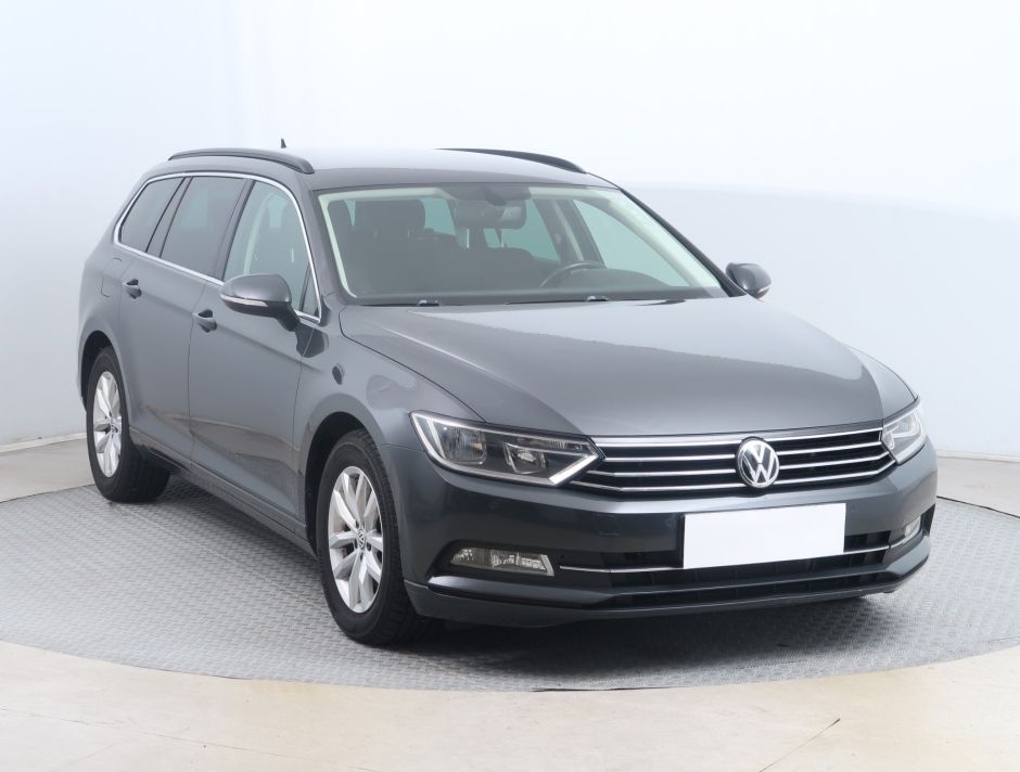Volkswagen Passat - 2015