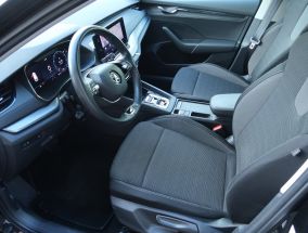 Škoda Octavia - 2023