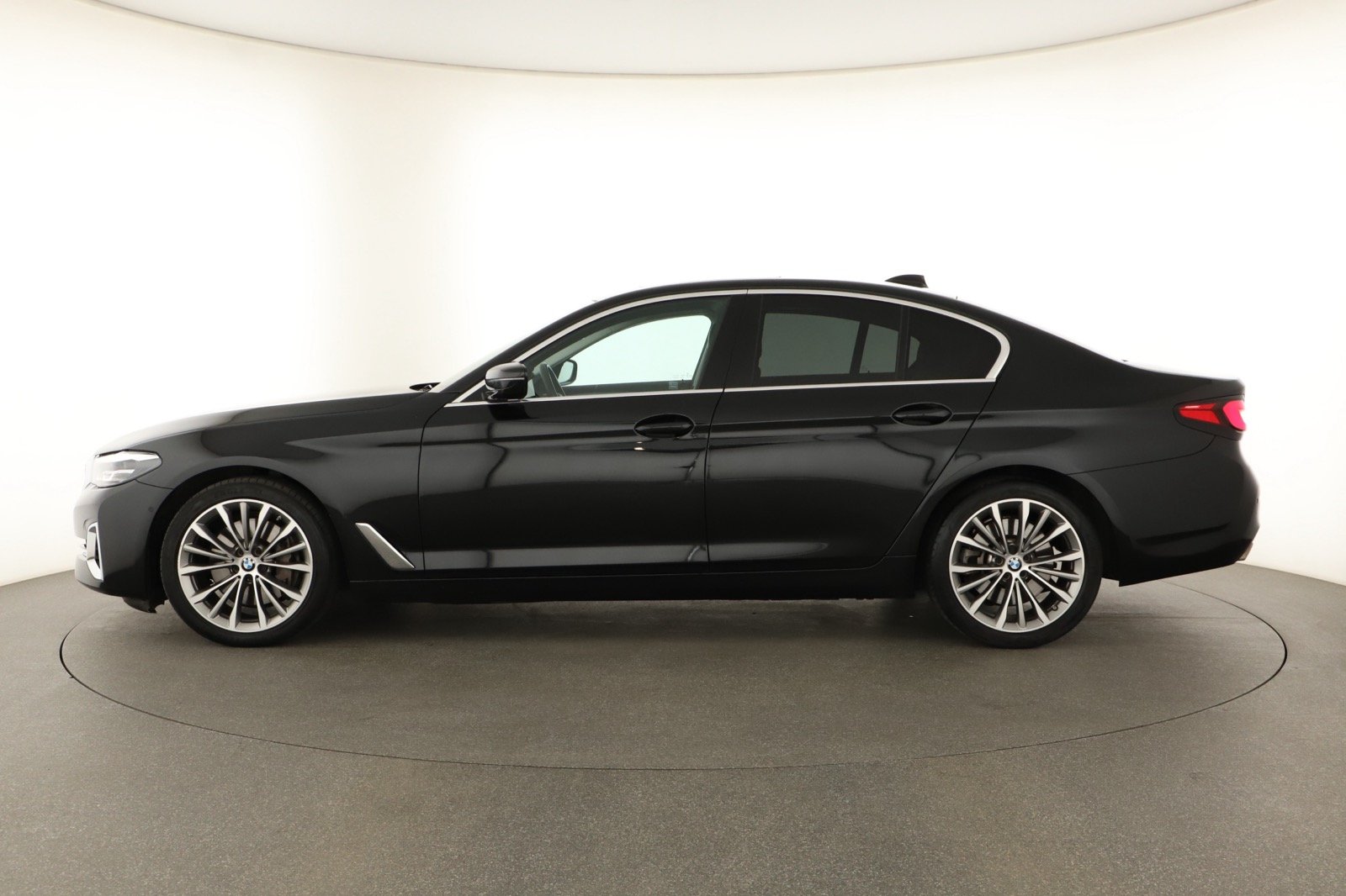 BMW 5 - 2021