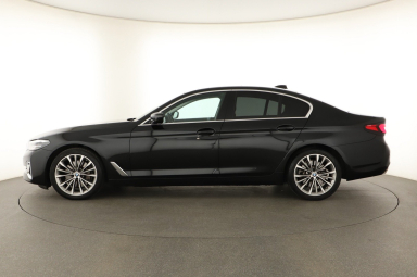 BMW 5 - 2021