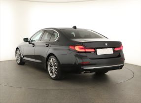 BMW 5 - 2021