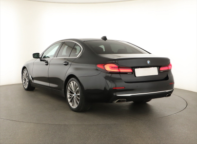 BMW 5 - 2021