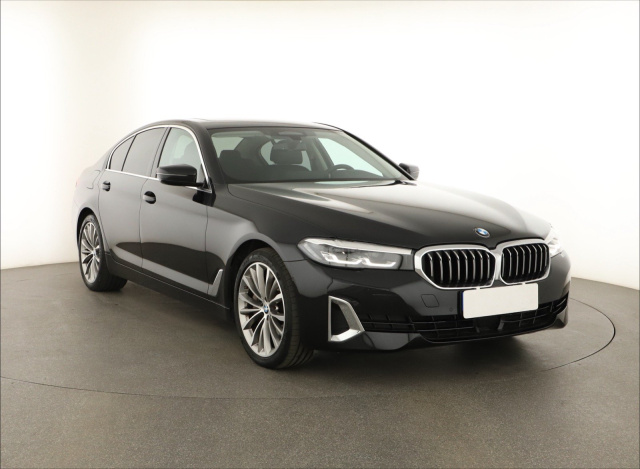 BMW 5 2021