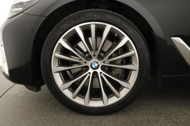 BMW 5 - 2021