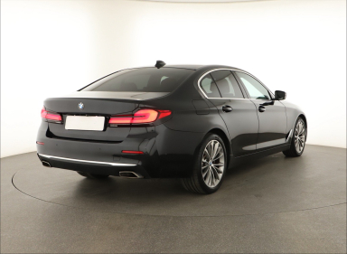 BMW 5 - 2021