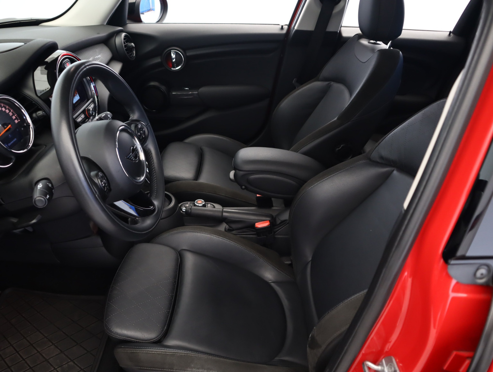 MINI 5-door