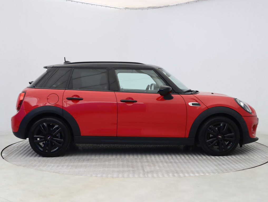 MINI 5-door