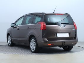 Peugeot 5008 - 2015