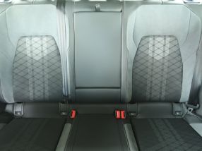 Volkswagen Golf - 2023