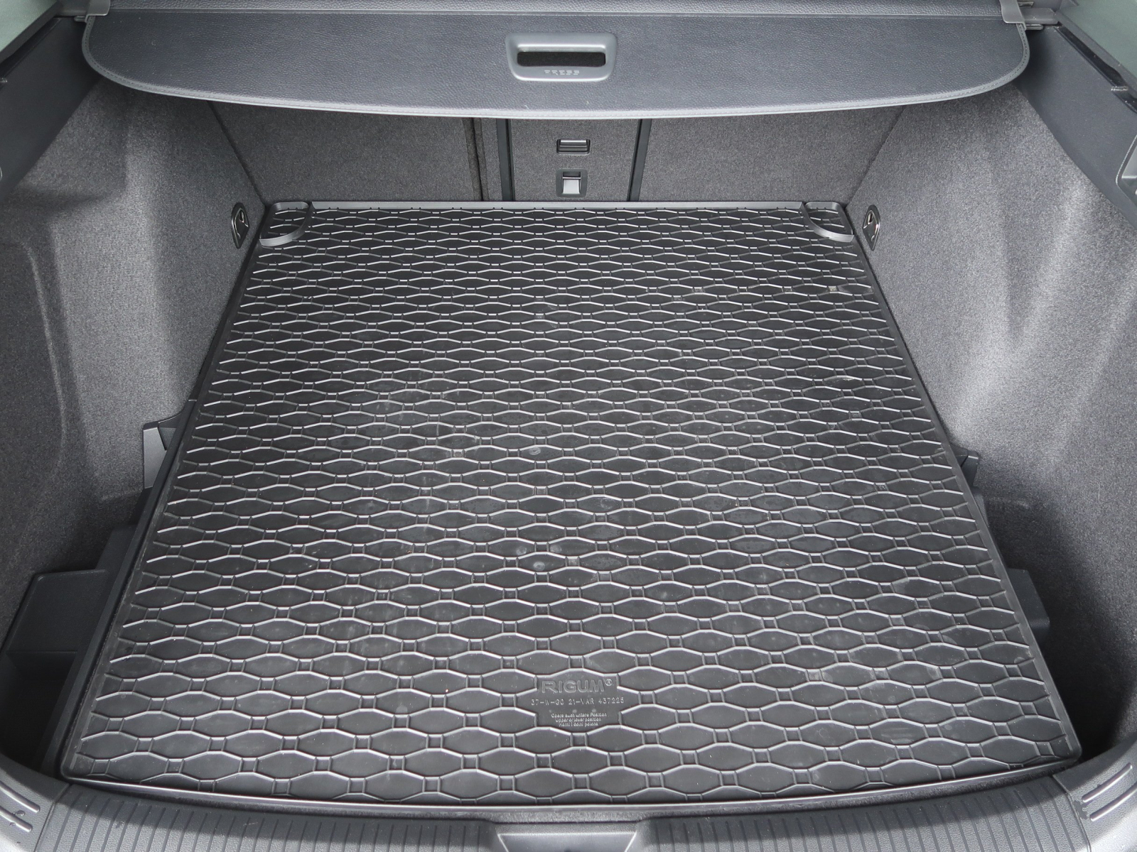 Volkswagen Golf - 2023