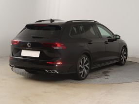 Volkswagen Golf - 2023