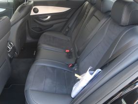 Mercedes-Benz E - 2023