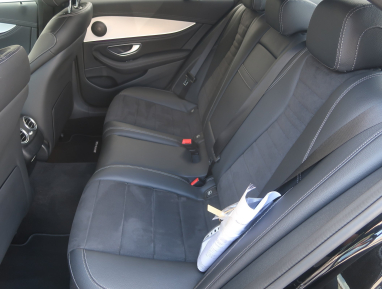 Mercedes-Benz E - 2023
