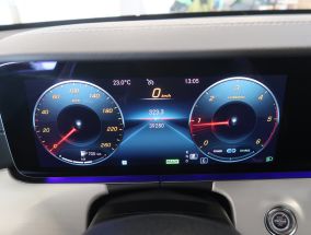 Mercedes-Benz E - 2023