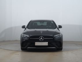Mercedes-Benz E - 2023